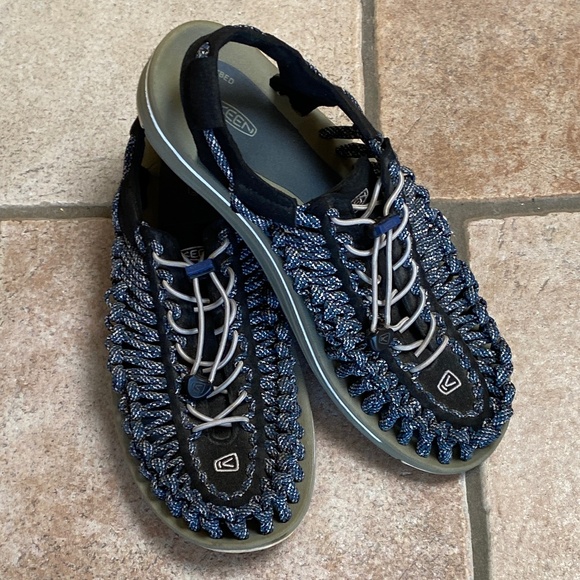 KEEN UNEEK "sneaker" Men's 11.5 sandal - Picture 1 of 7